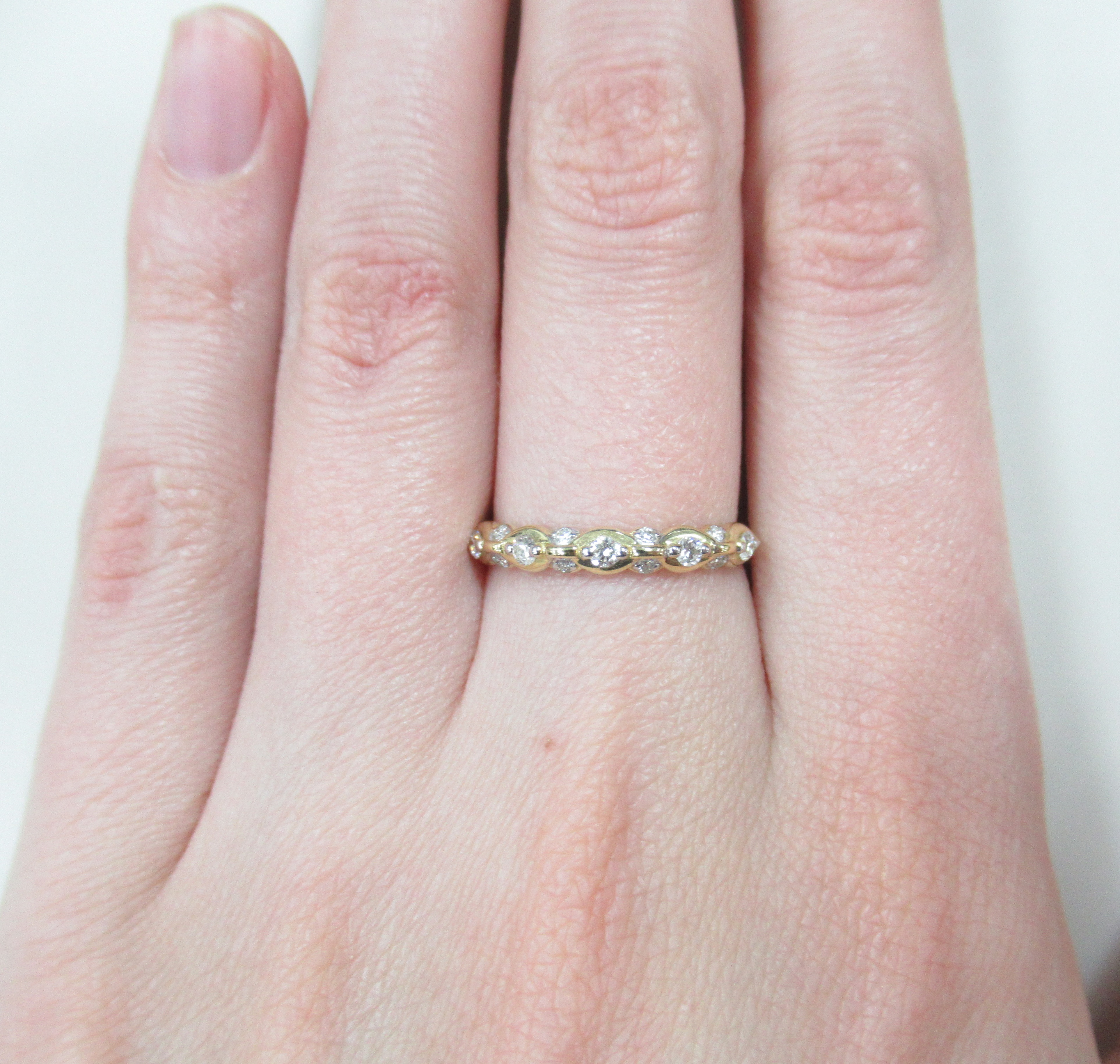 Кольцо из желтого золота с бриллиантами